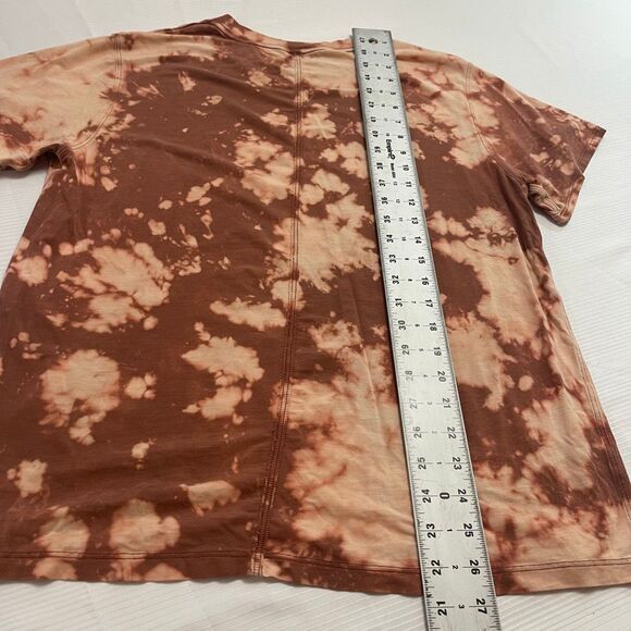 Lululemon Women’s Tie Dye T-Shirt Medium Large See Measurements - Picture 5 of 5